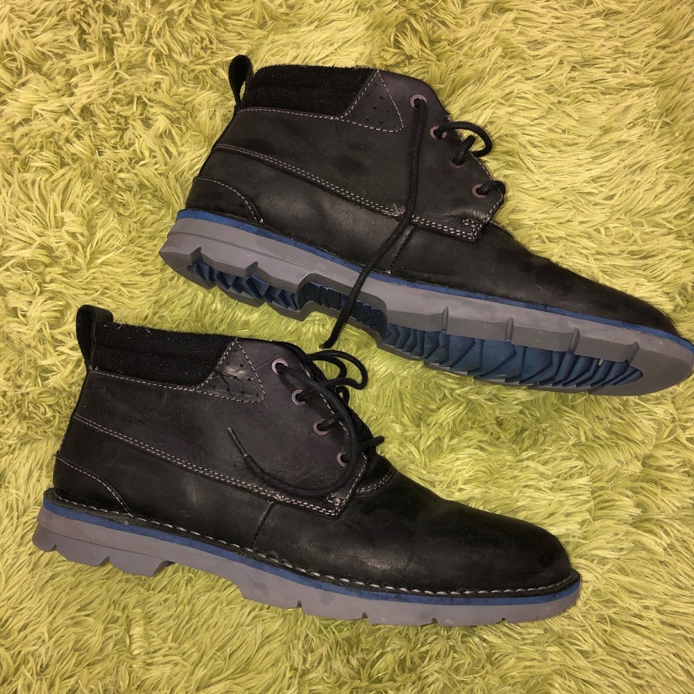 Clark’s boots size 12